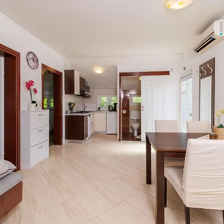 Ferienhaus House Ljerka Barbat na Rabu